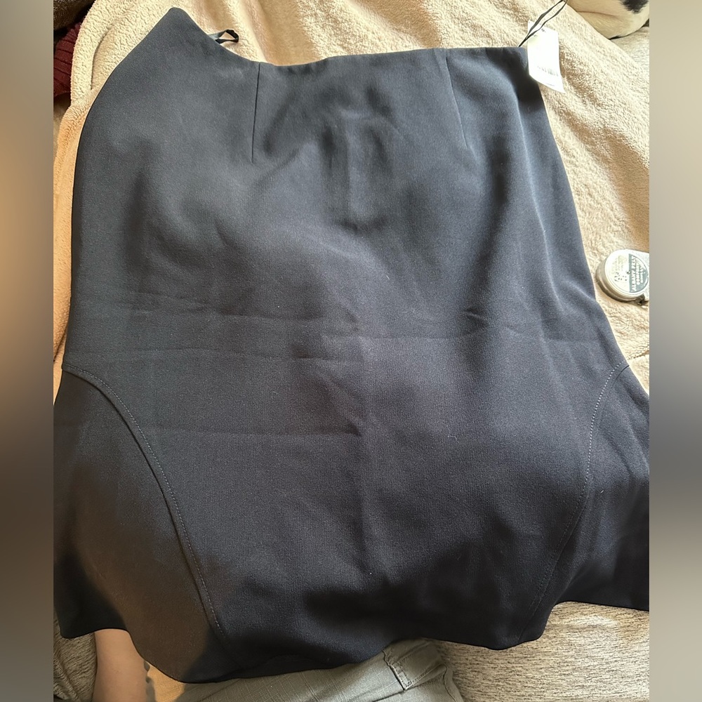 NWT Tahari Navy Skirt size 8
